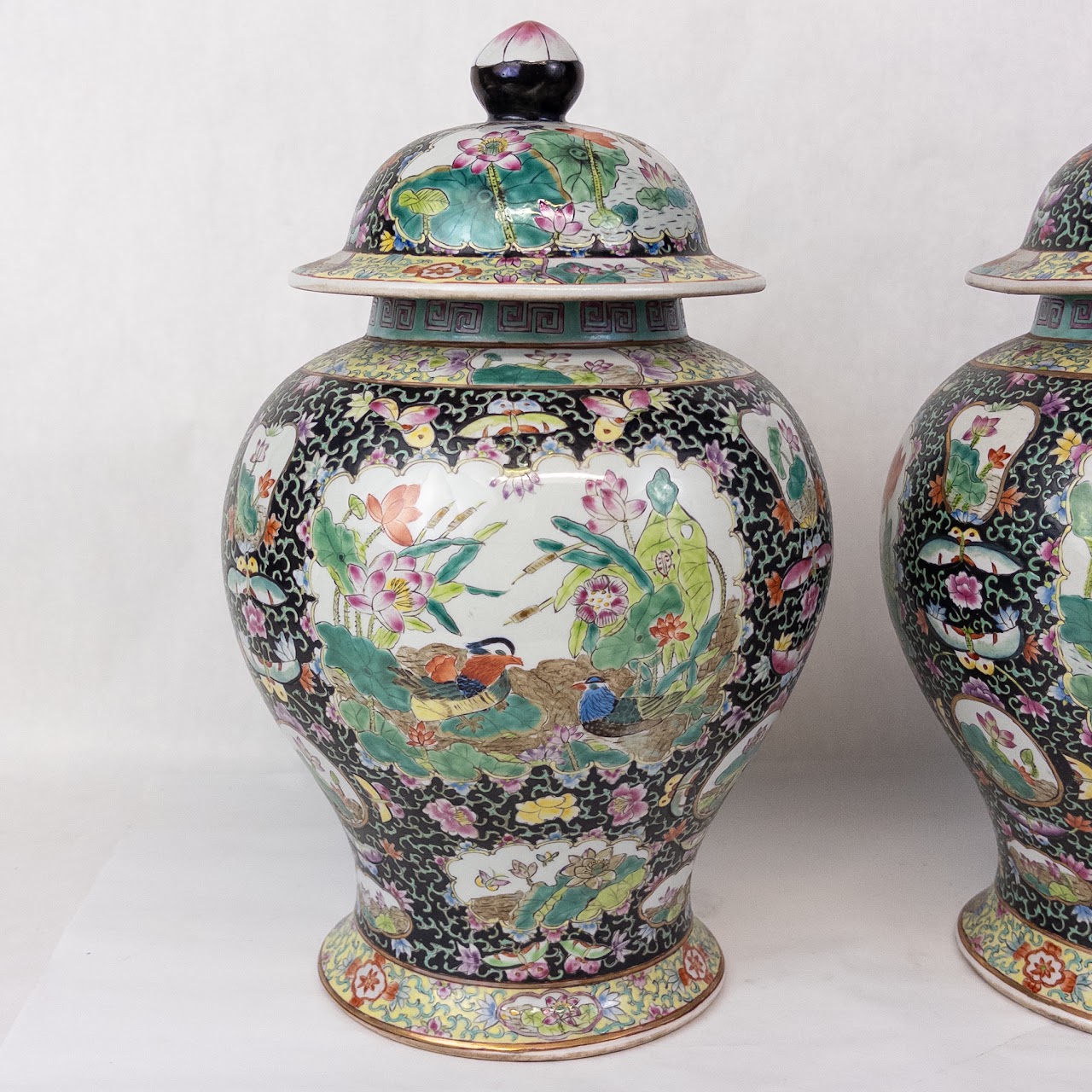 Chinese Export Porcelain Temple Jar Pair