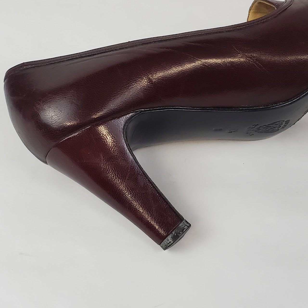 Gucci Vintage Leather Pumps