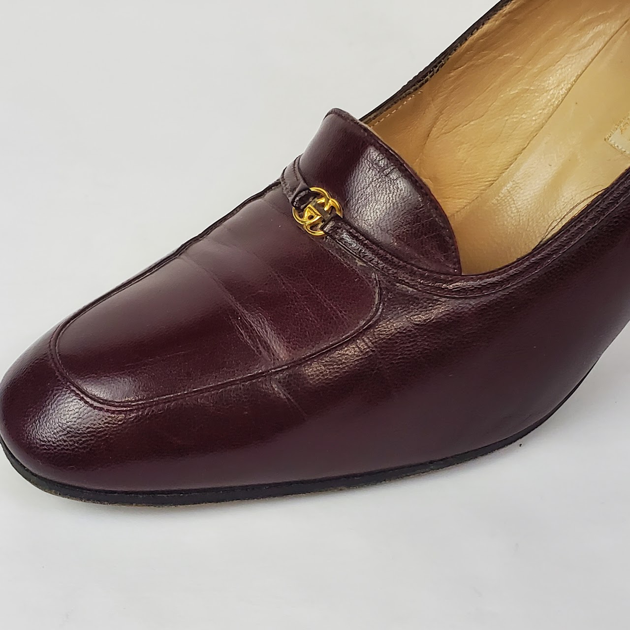 Gucci Vintage Leather Pumps