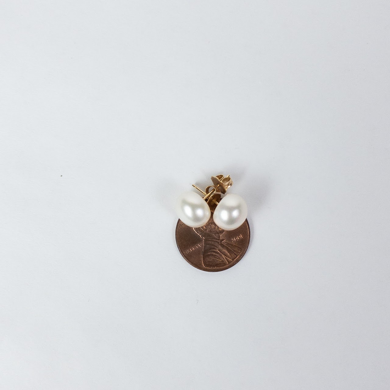 14K Gold Button Pearl Stud Earrings