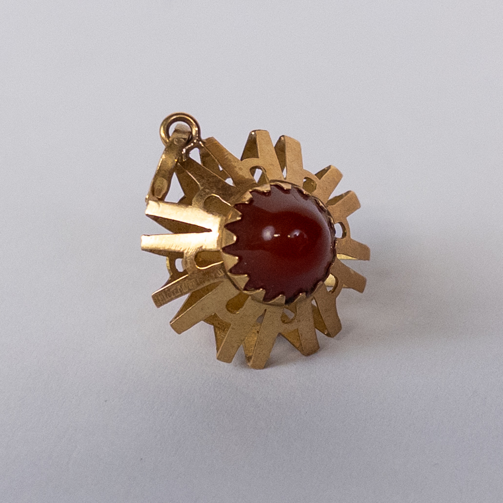 14K Gold and Carnelian Dimensional Sunburst Pendant