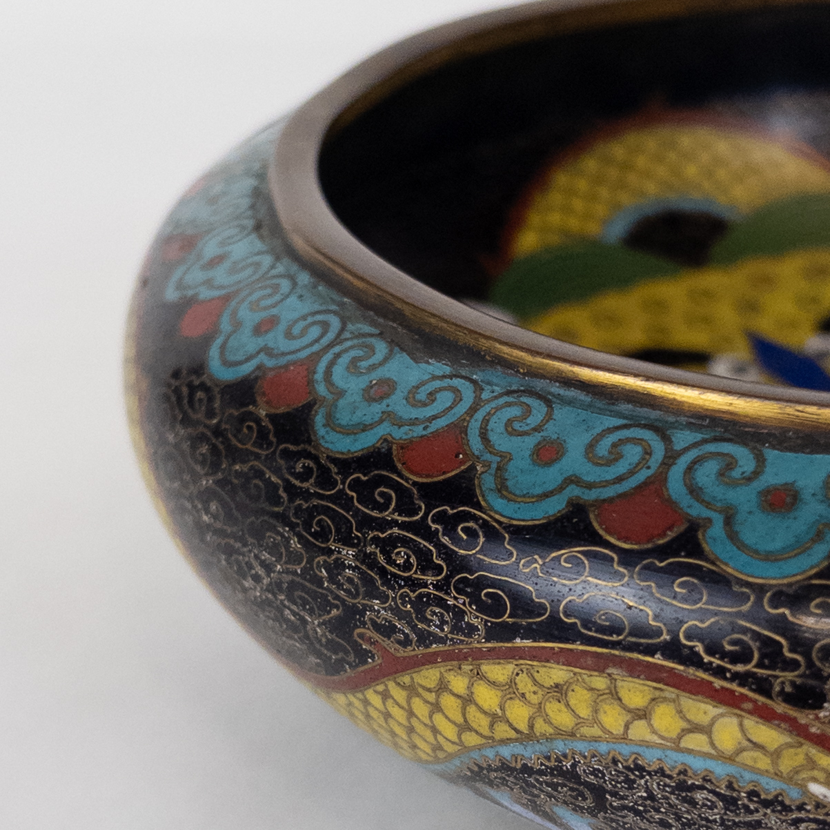 Chinese Cloisonne Vintage Dragon Bowl