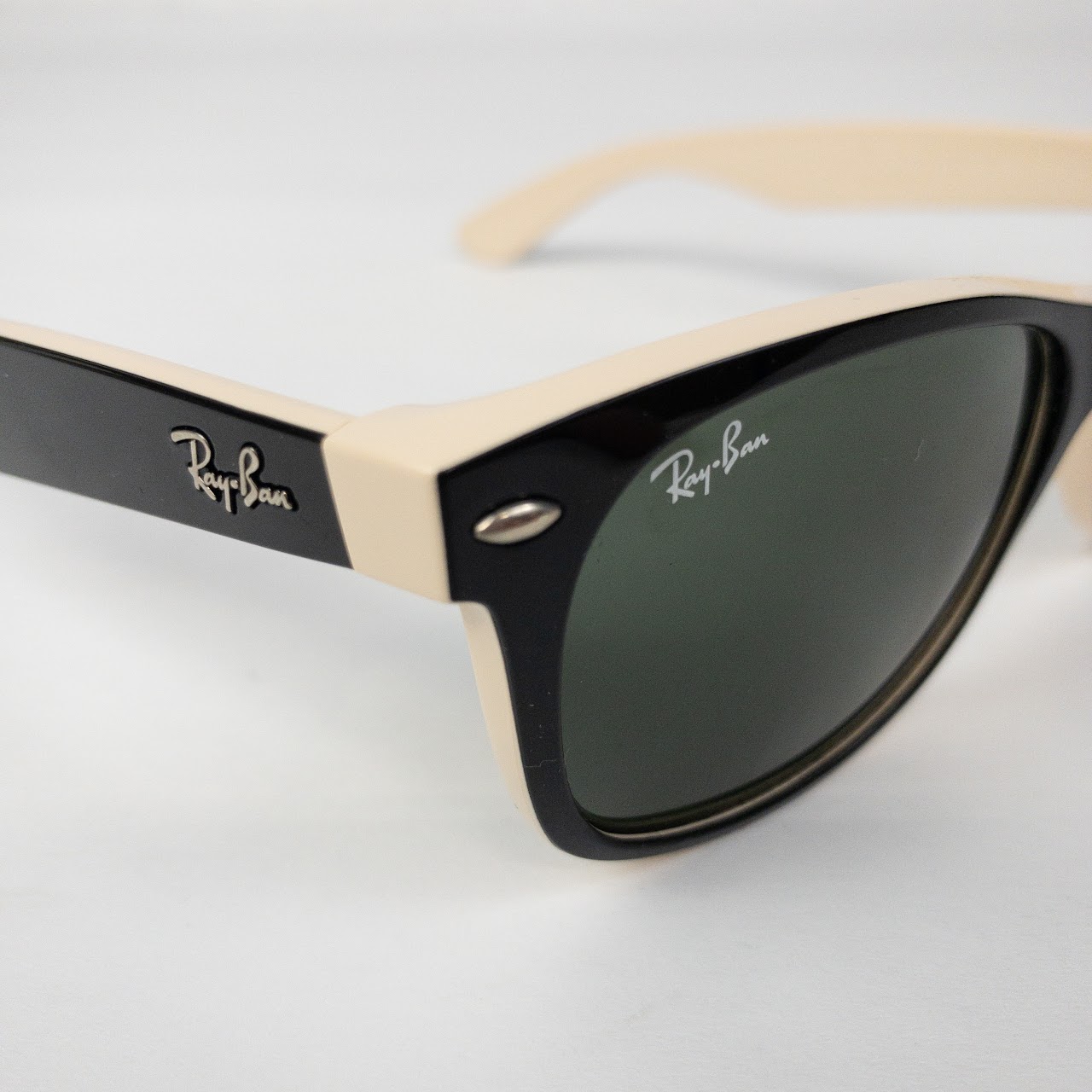 Ray-Ban Two-Tone New Wayfarer Sunglasses