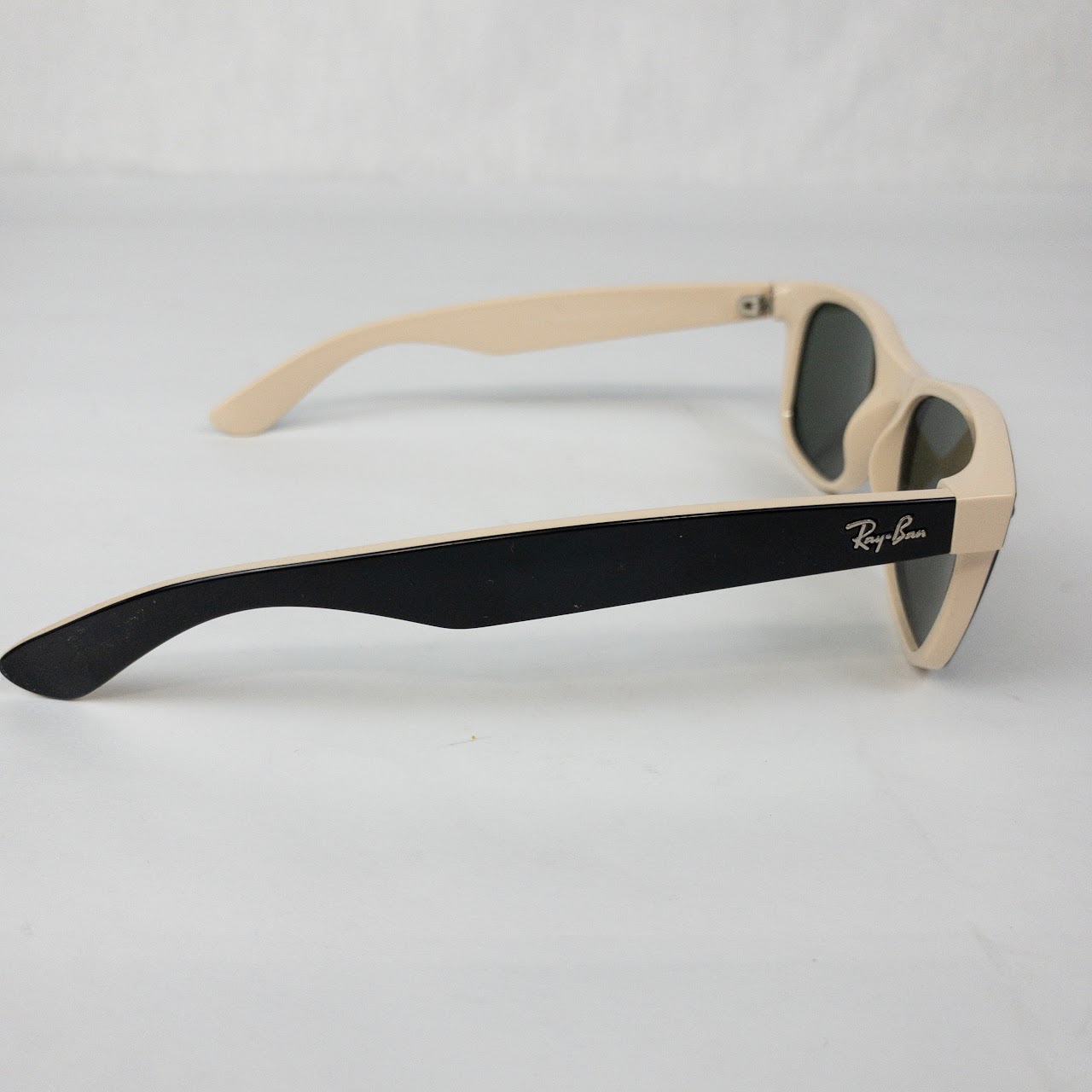 Ray-Ban Two-Tone New Wayfarer Sunglasses