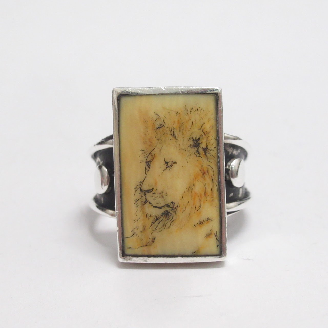 Sterling Silver & Carved Bone Lion Ring