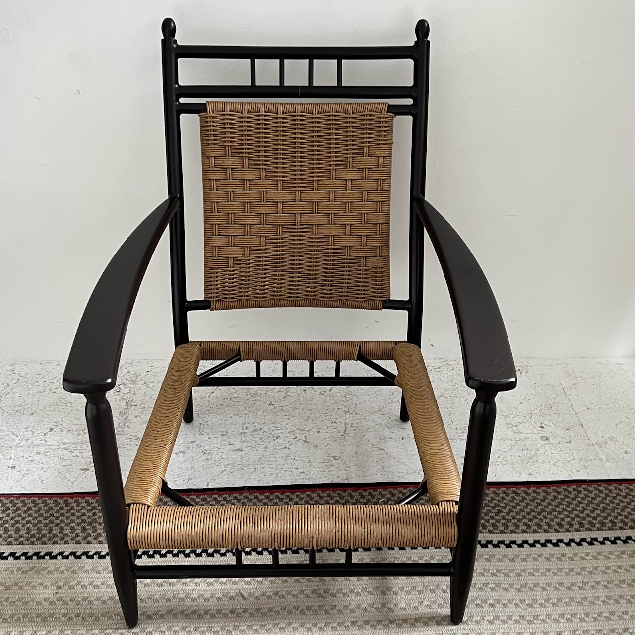 Lloyd Flanders Low Country Lounge Chair