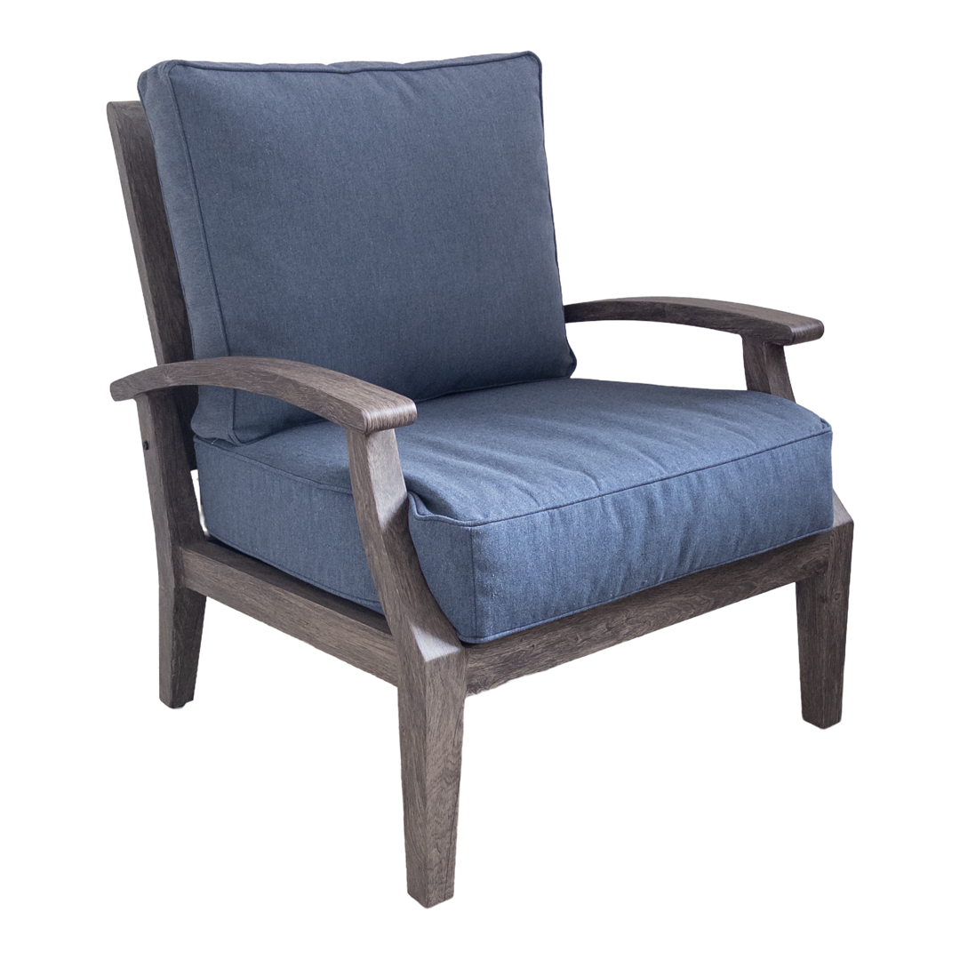 Lloyd Flanders Frontier Lounge Chair