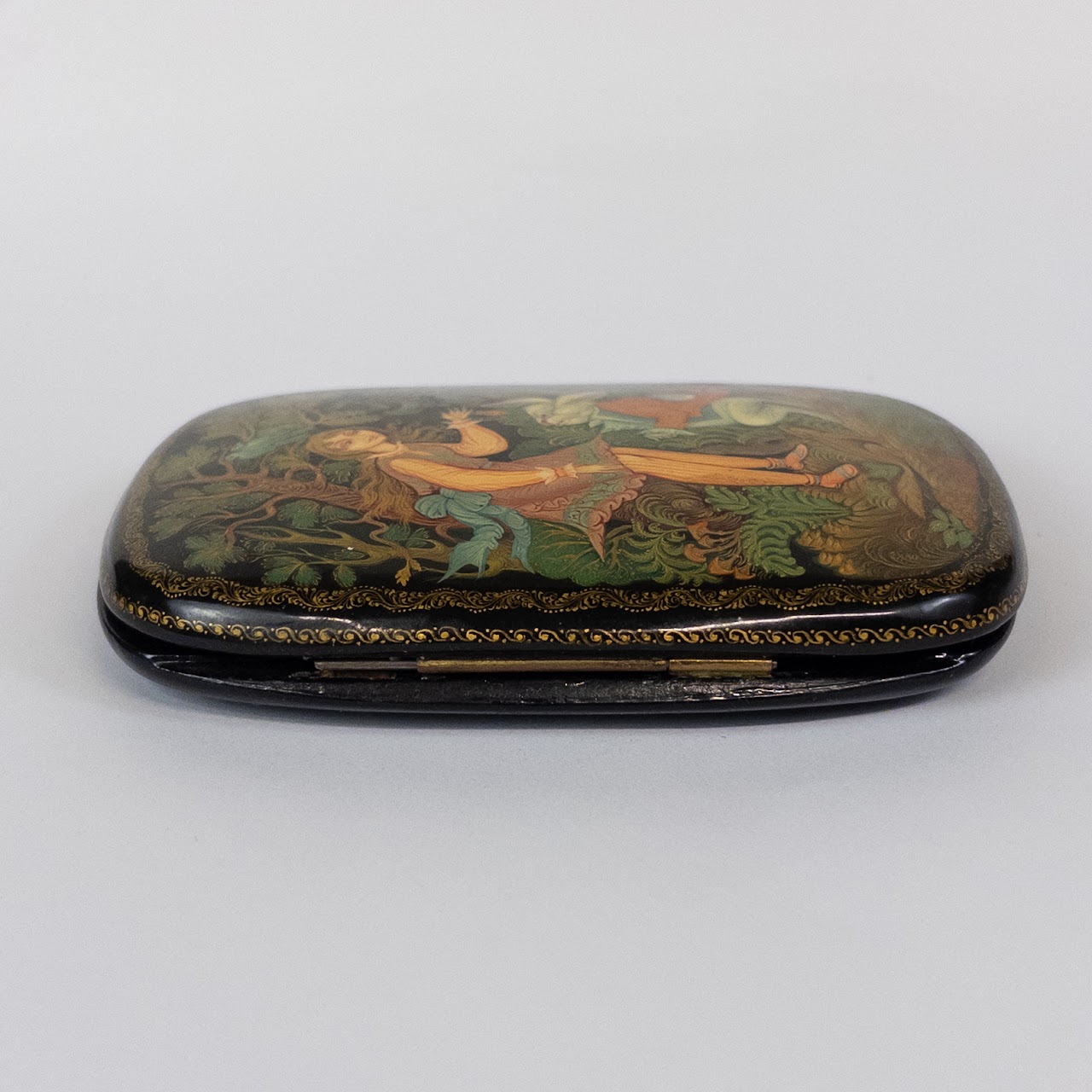 Signed Russian Fairytale Lacquer Hinged Clamshell Cosmetics Box