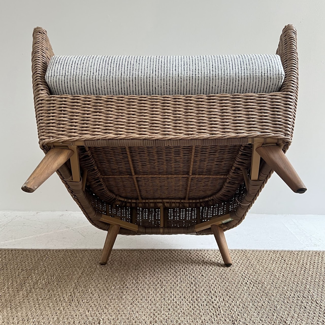 Lloyd Flanders Tobago Indoor/Outdoor Lounge Chair