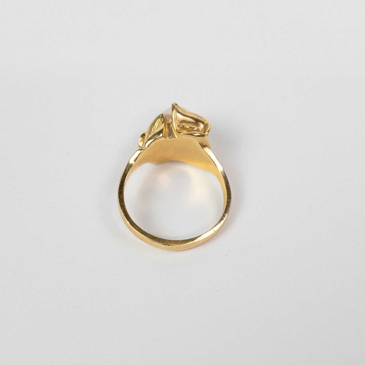 14K Gold Pearl Solitare Ring