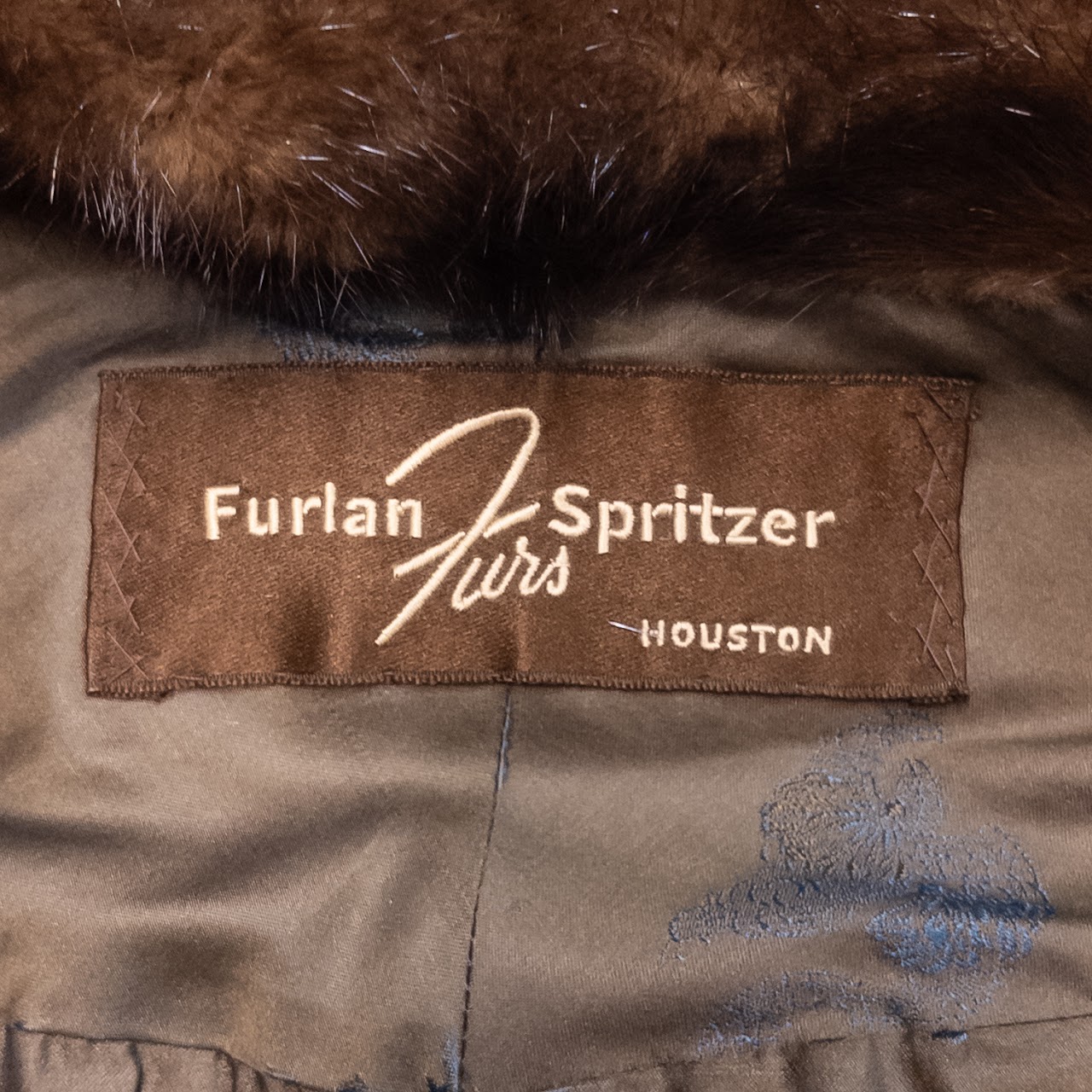 Furlan Spritzer Furs Mink Short Cape