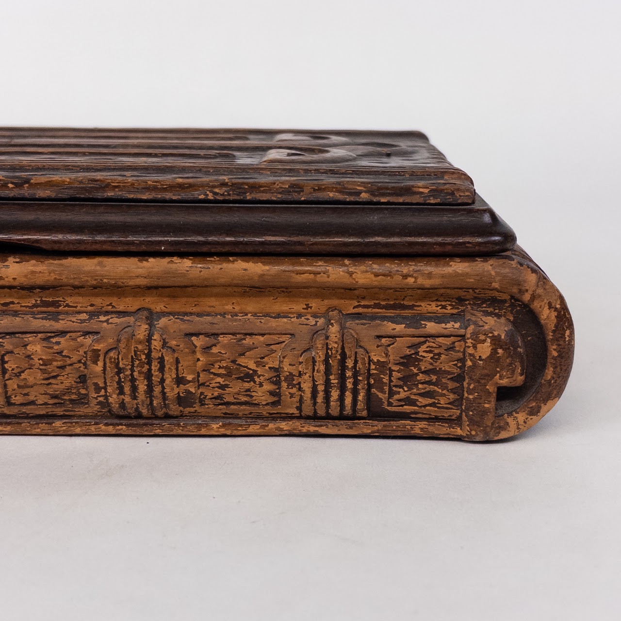 Syroco Wood Decorative Cigar Box