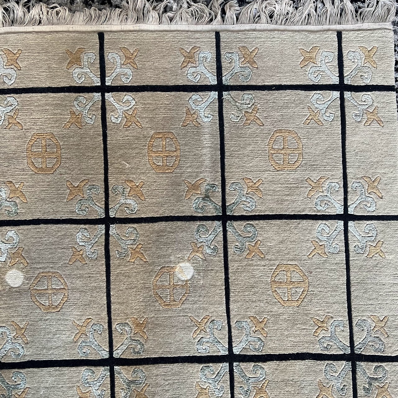 Wool Grid Pattern Area Rug