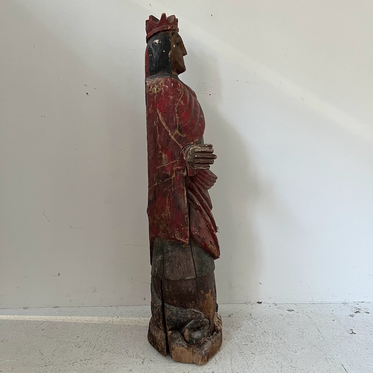 Carved Wooden Queen Statue