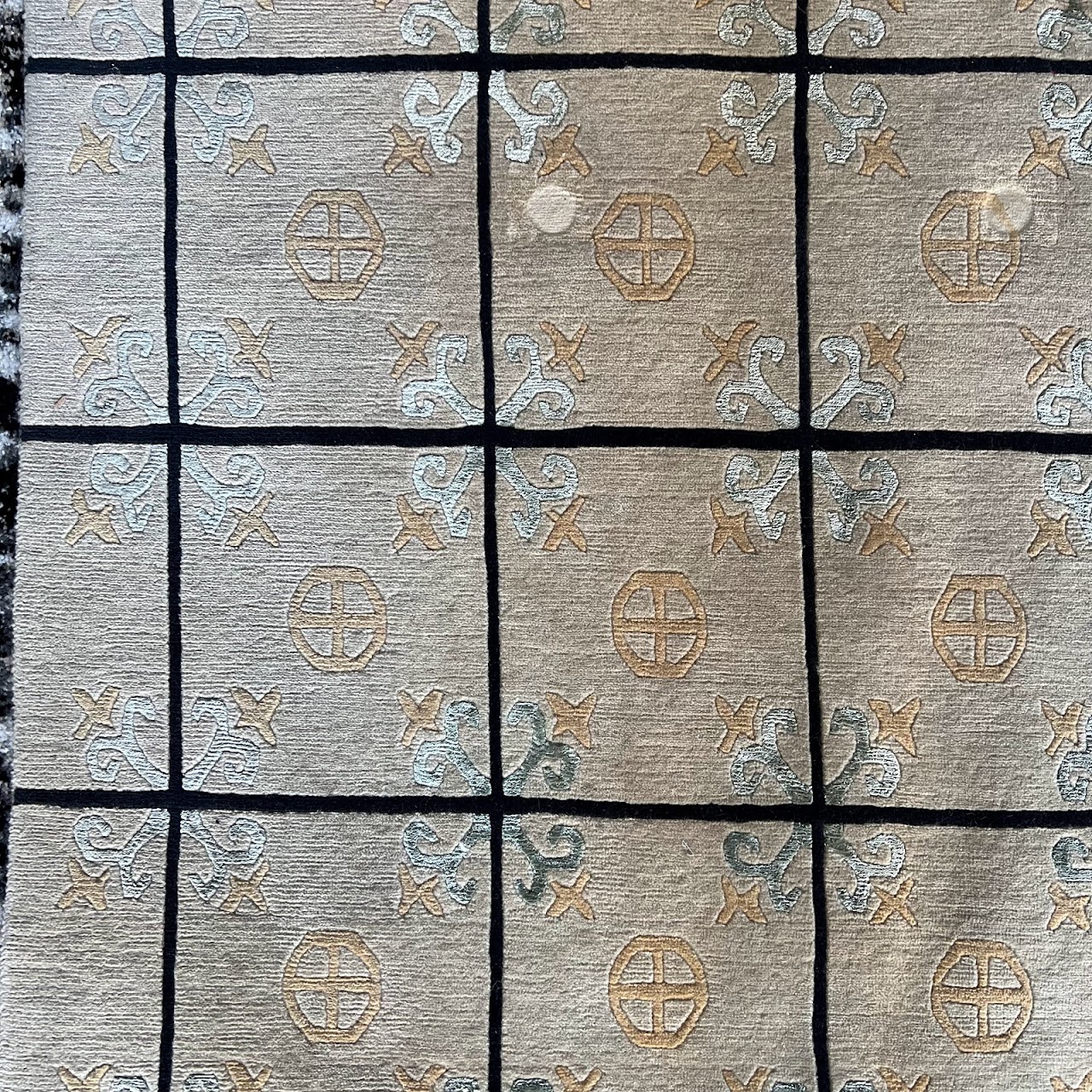 Wool Grid Pattern Area Rug