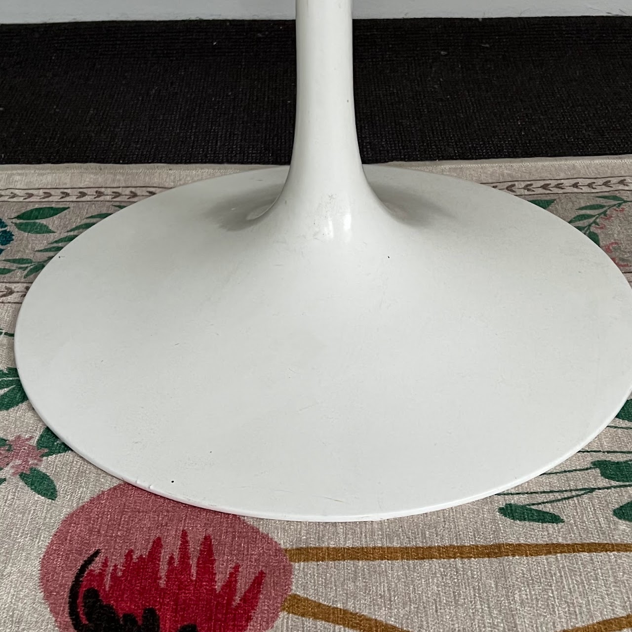 Knoll + Eero Saarinen Vintage 36" Tulip Table