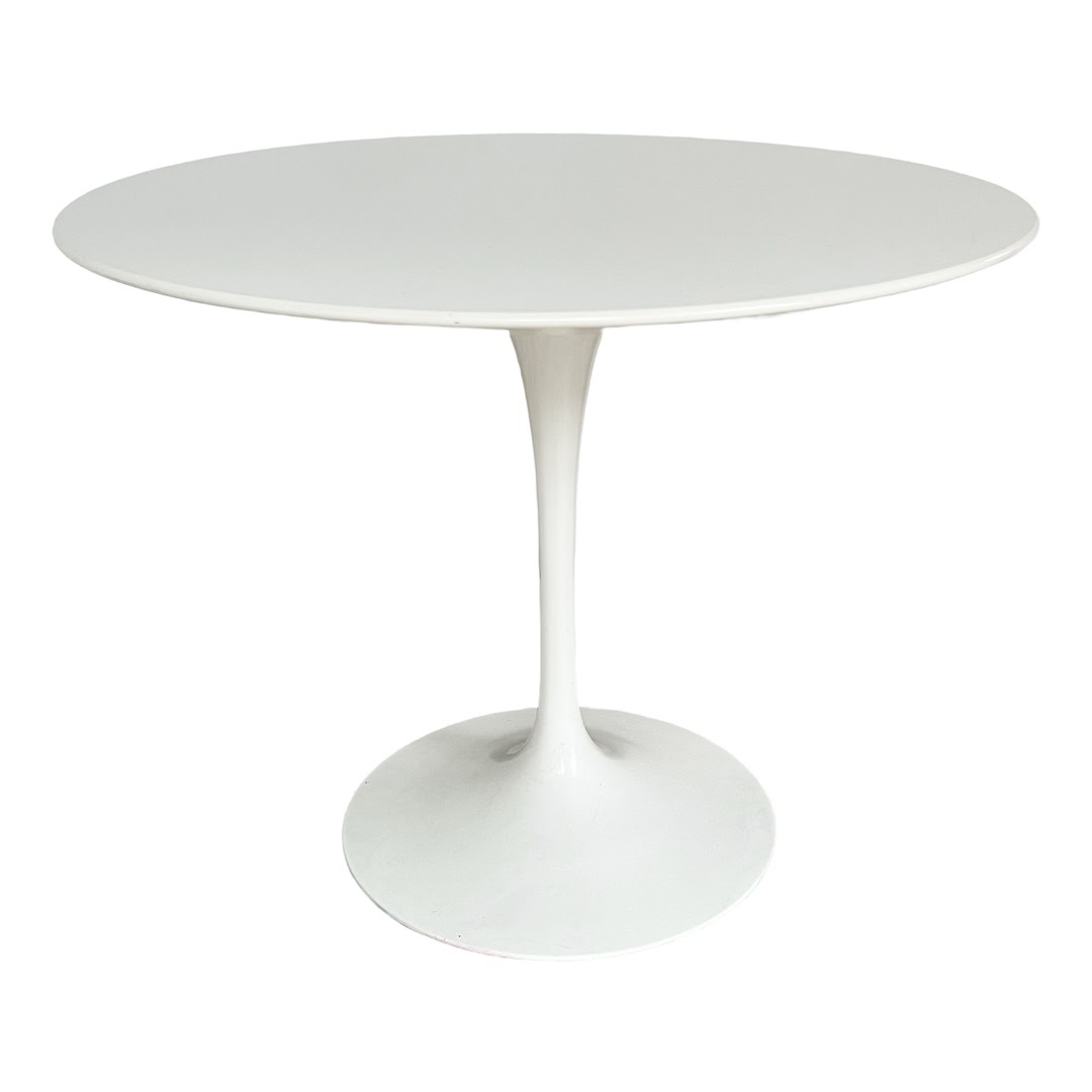 Knoll + Eero Saarinen Vintage 36" Tulip Table