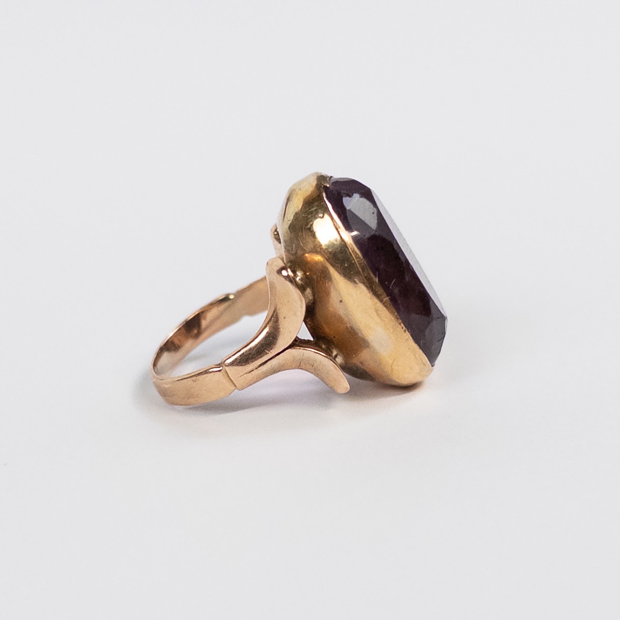 14K Gold and Amethyst Ring