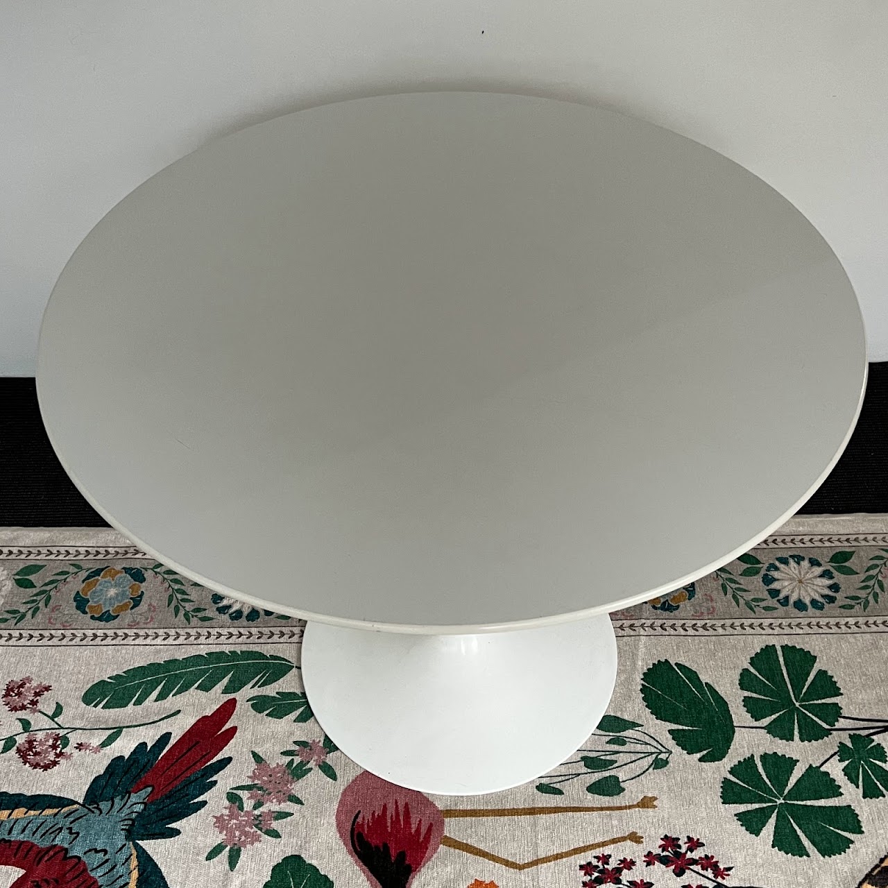 Knoll + Eero Saarinen Vintage 36" Tulip Table