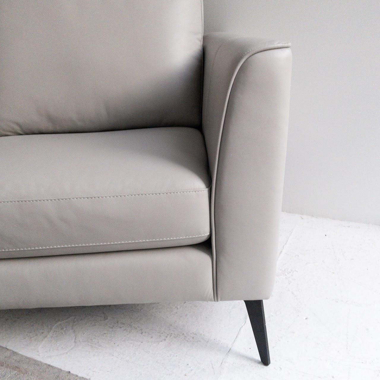 Violino Grey Leather Arm Chair #2