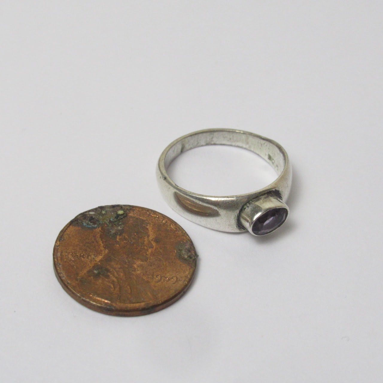 Sterling Silver & Amethyst Ring