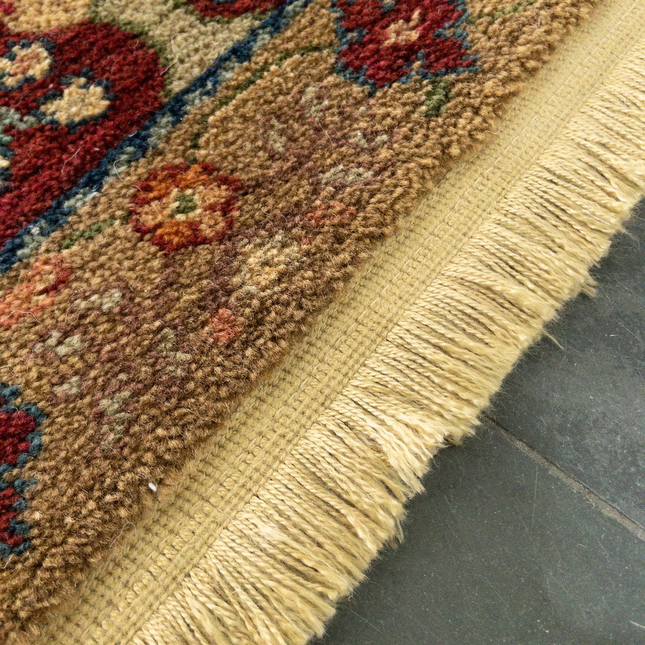 Samovar Teawash Karastan Persian Vase Wool Rug