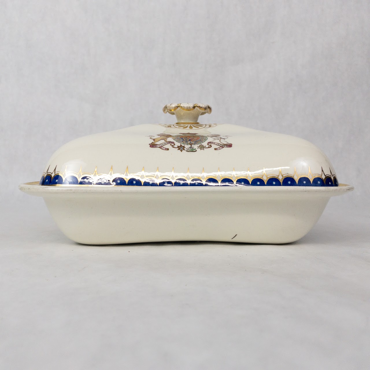 Wedgewood Creamware Royal Arms Covered Serving Dish