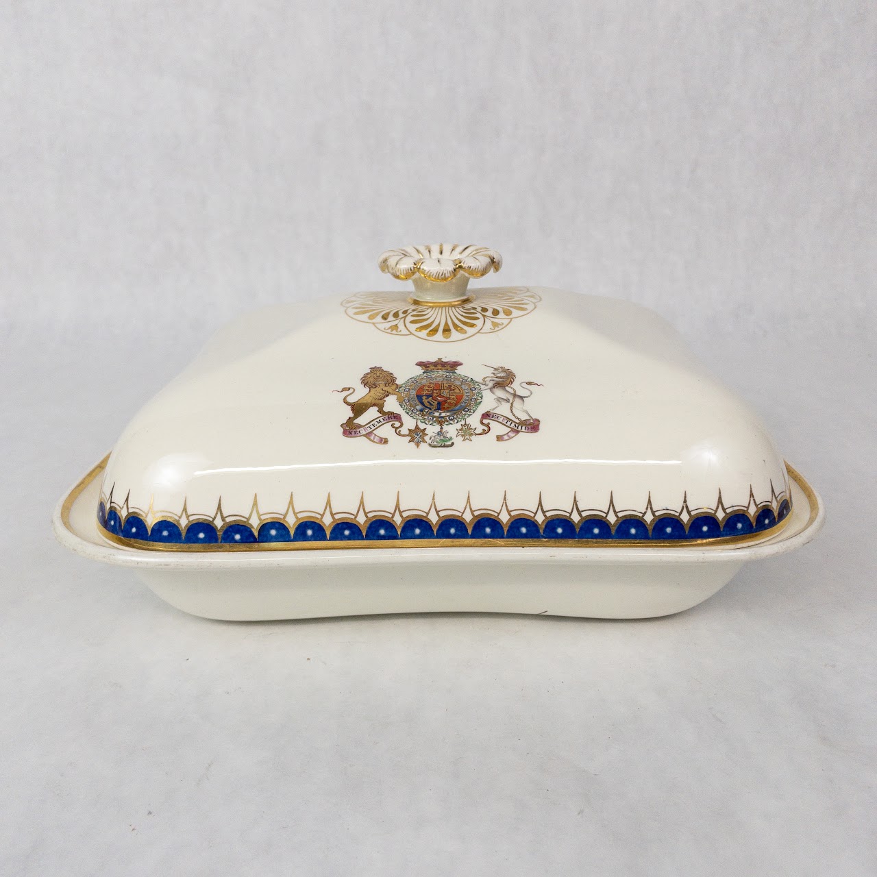 Wedgewood Creamware Royal Arms Covered Serving Dish