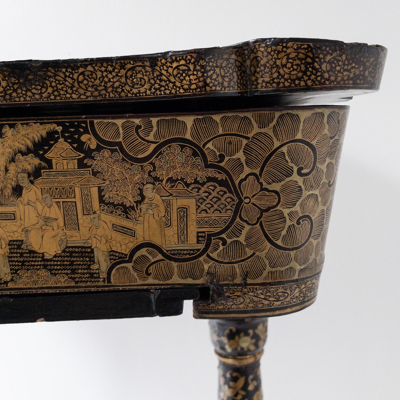 19th Century Chinoiserie Dragon Footed Chinese Export Sewing Table