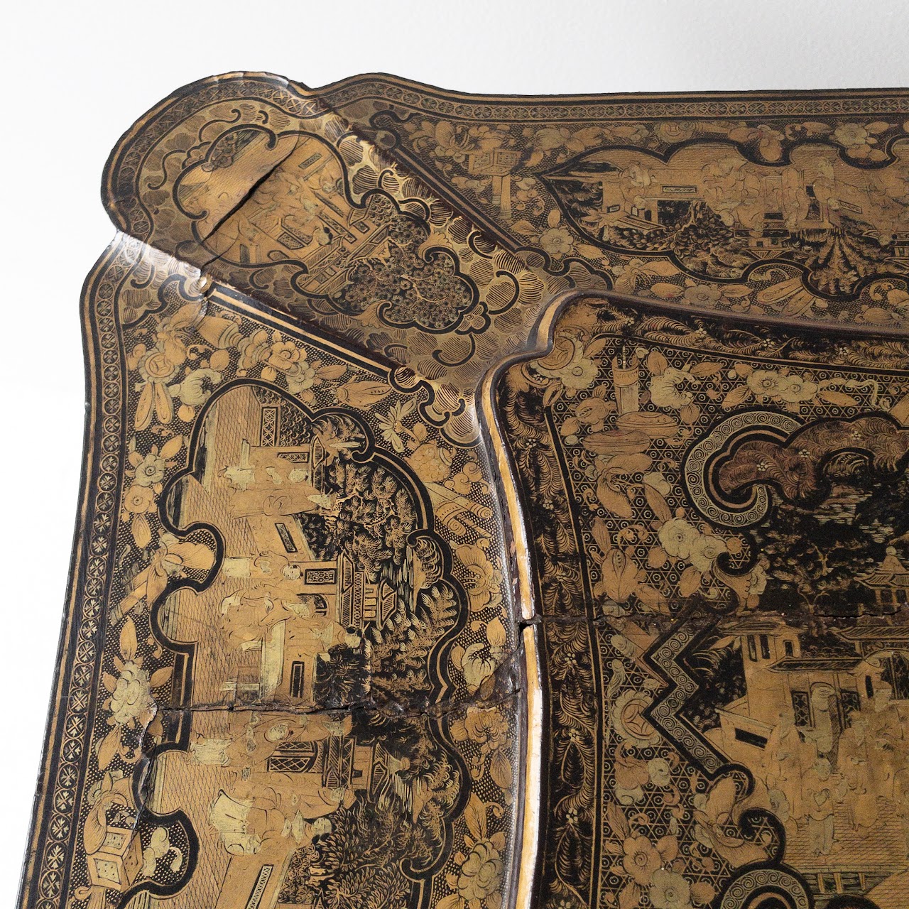 19th Century Chinoiserie Dragon Footed Chinese Export Sewing Table