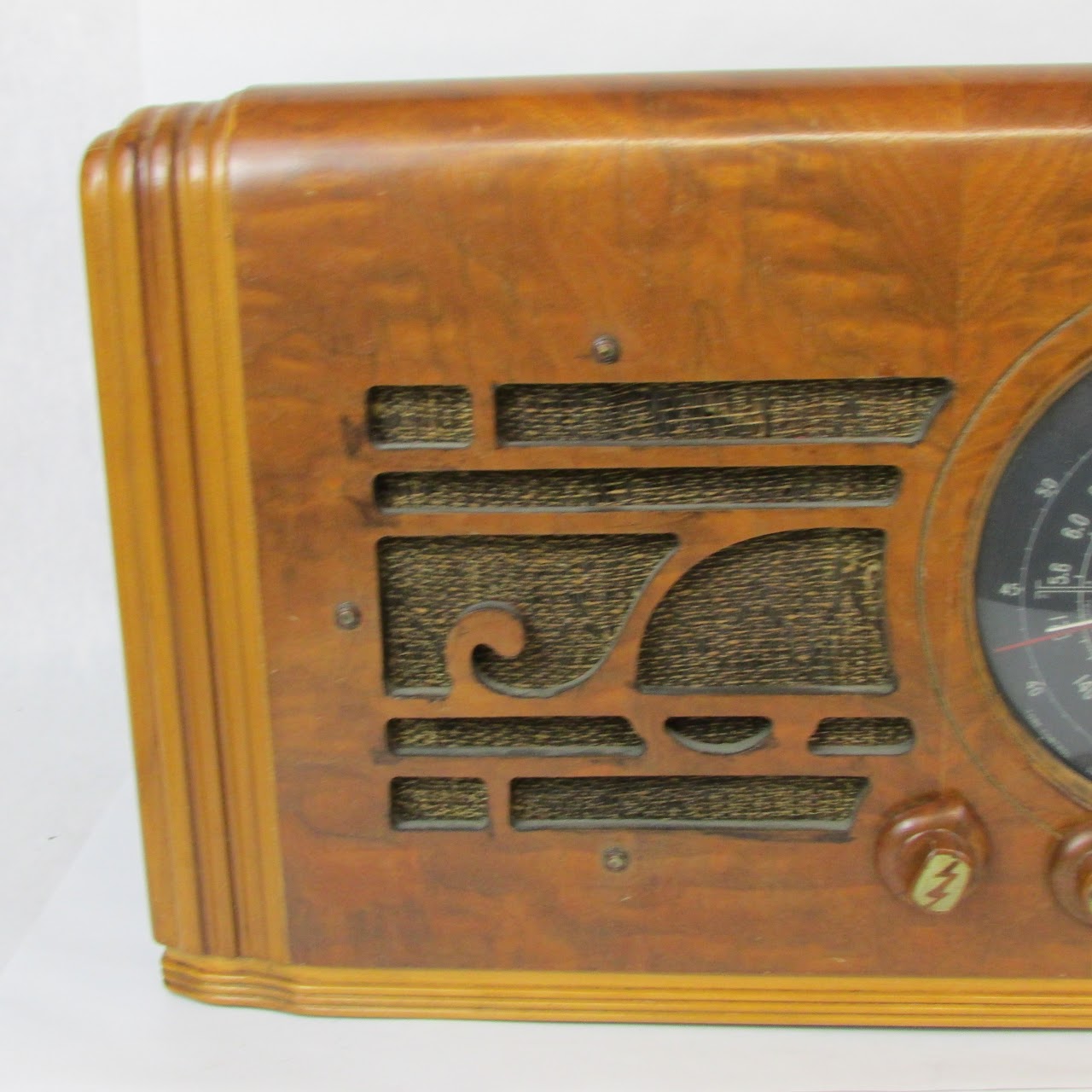 Zenith Long Distance Table Radio Model 5S119