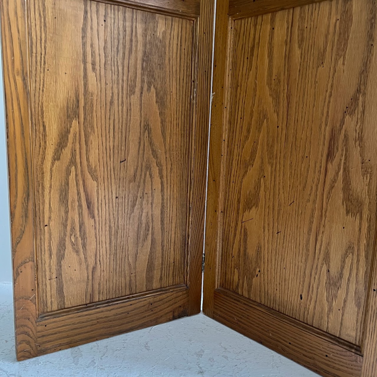 Wormy Oak 8' Tall Three-Panel Screen