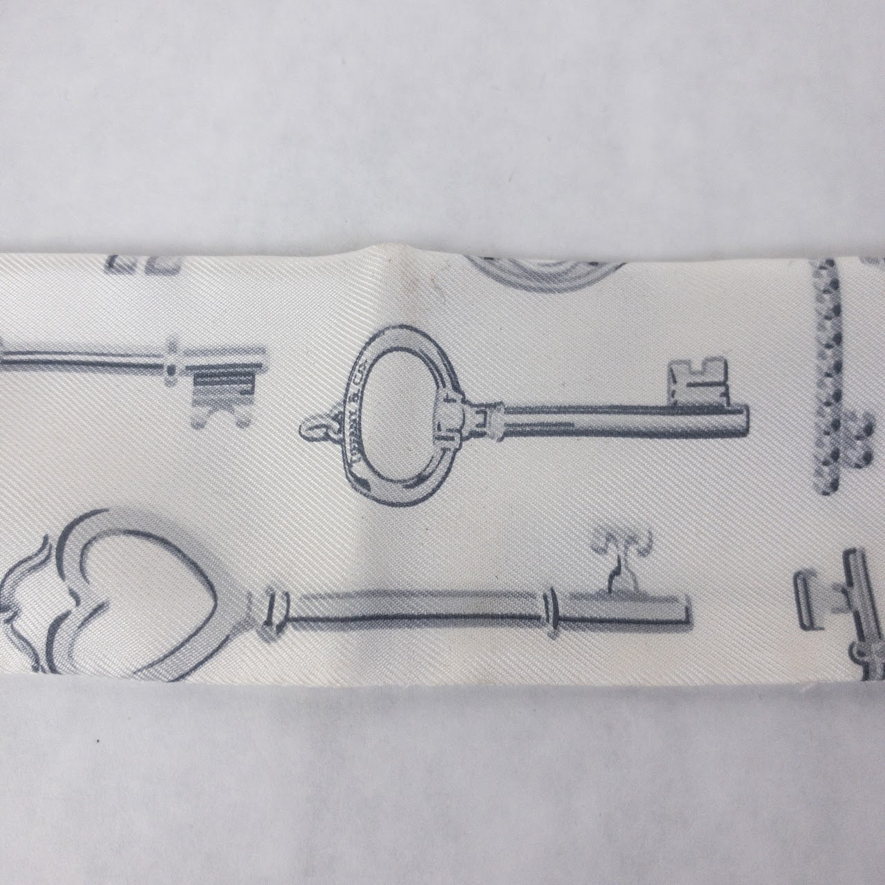 Tiffany &  Co. White Silk Key Twilly