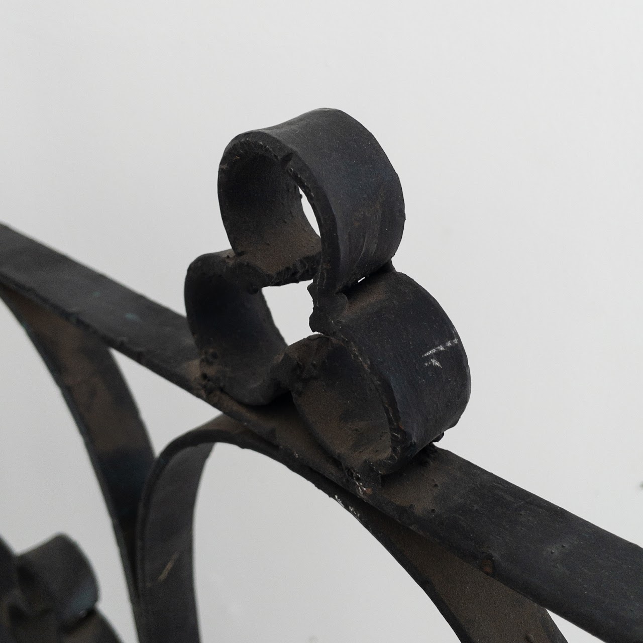 English Gothic Style Iron Three-Panel Gate