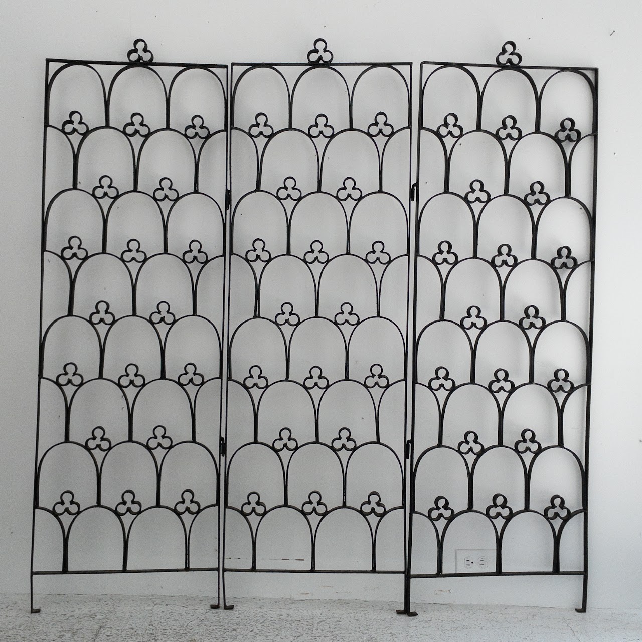 English Gothic Style Iron Three-Panel Gate