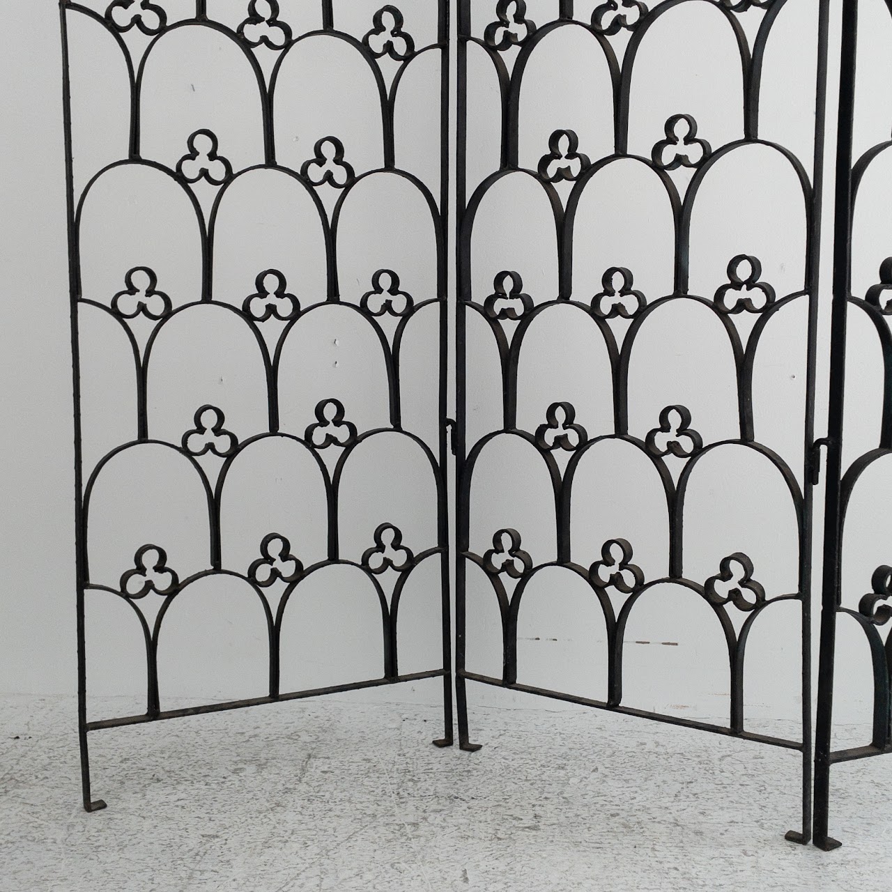 English Gothic Style Iron Three-Panel Gate