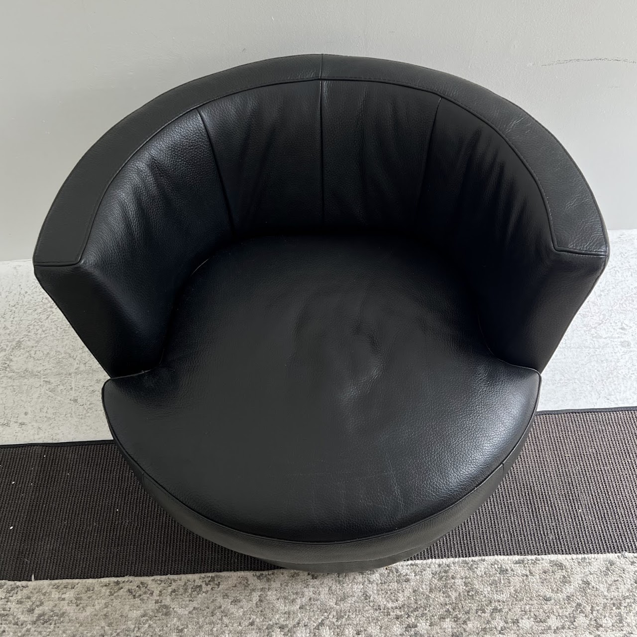 Italsofa Leather Swivel Chair