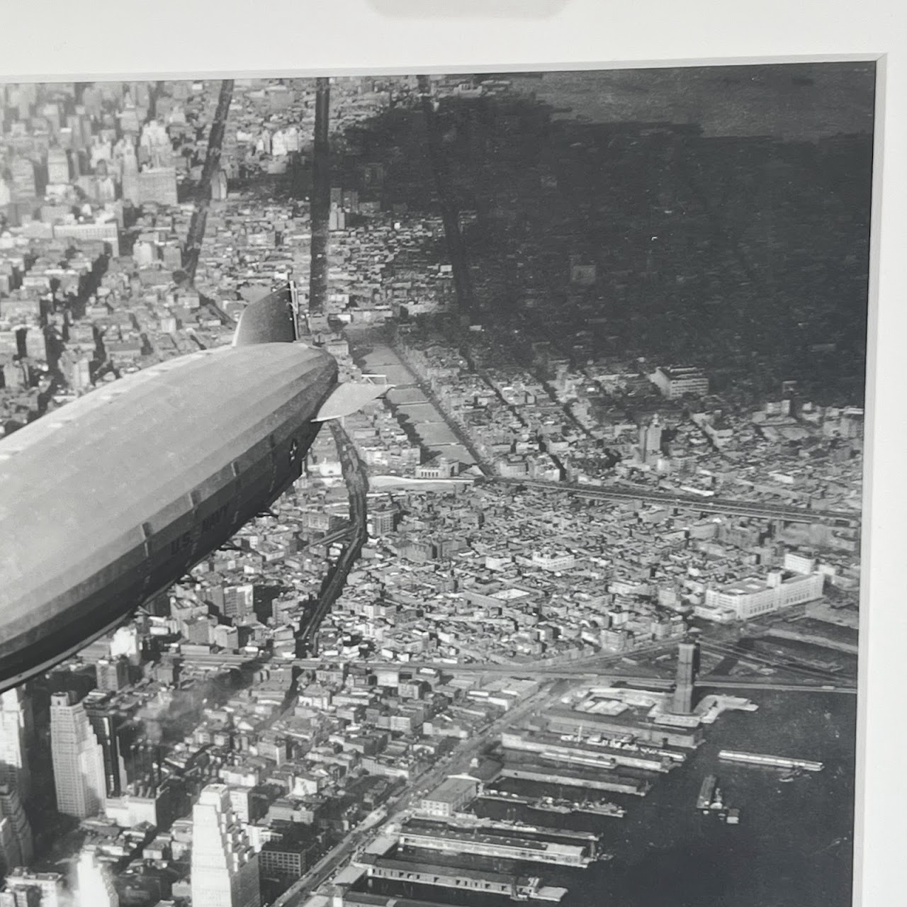 'The Akron in Flight Over NYC, 1931' Photograph