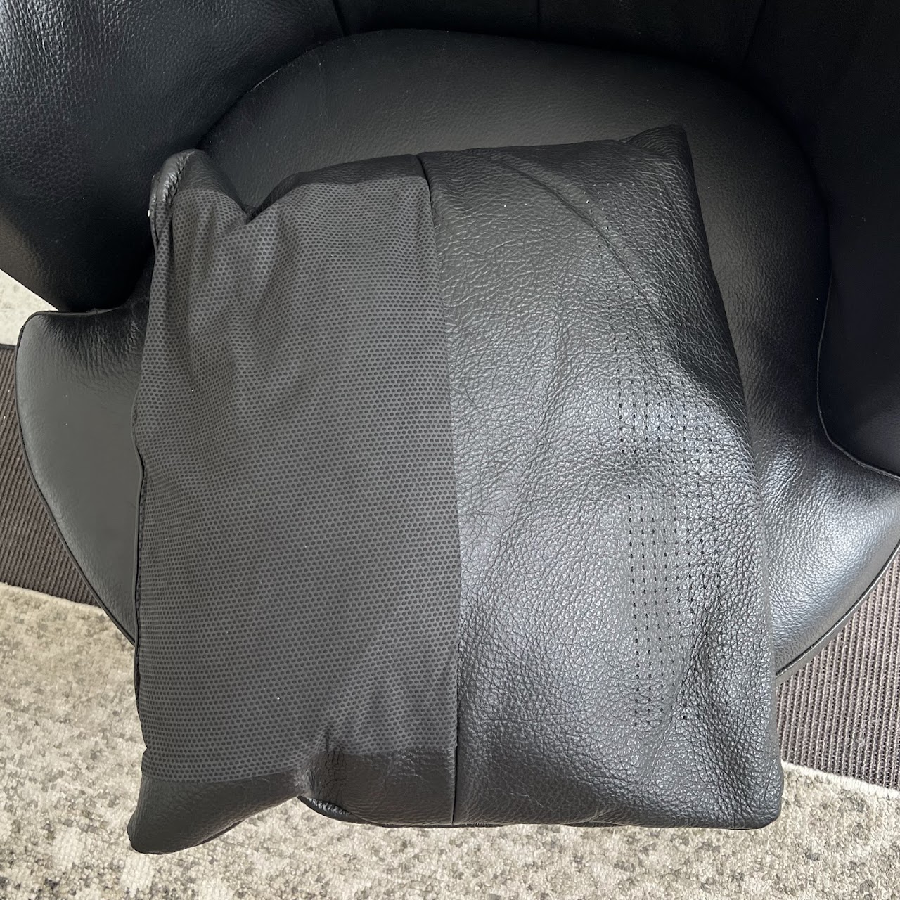 Italsofa Leather Swivel Chair