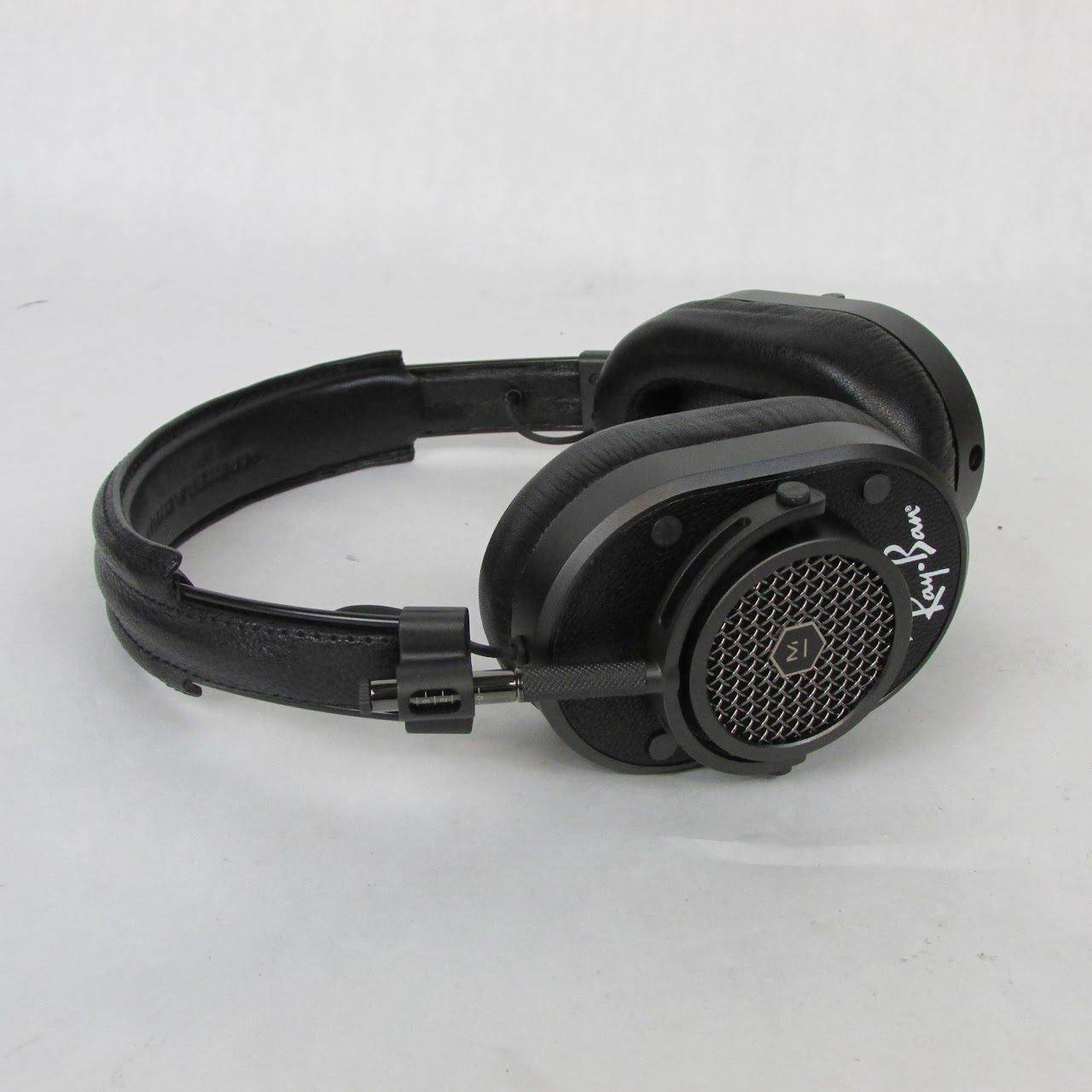 Master & Dynamic X Ray-Ban MH-40 Wired Closed Ear Headphones