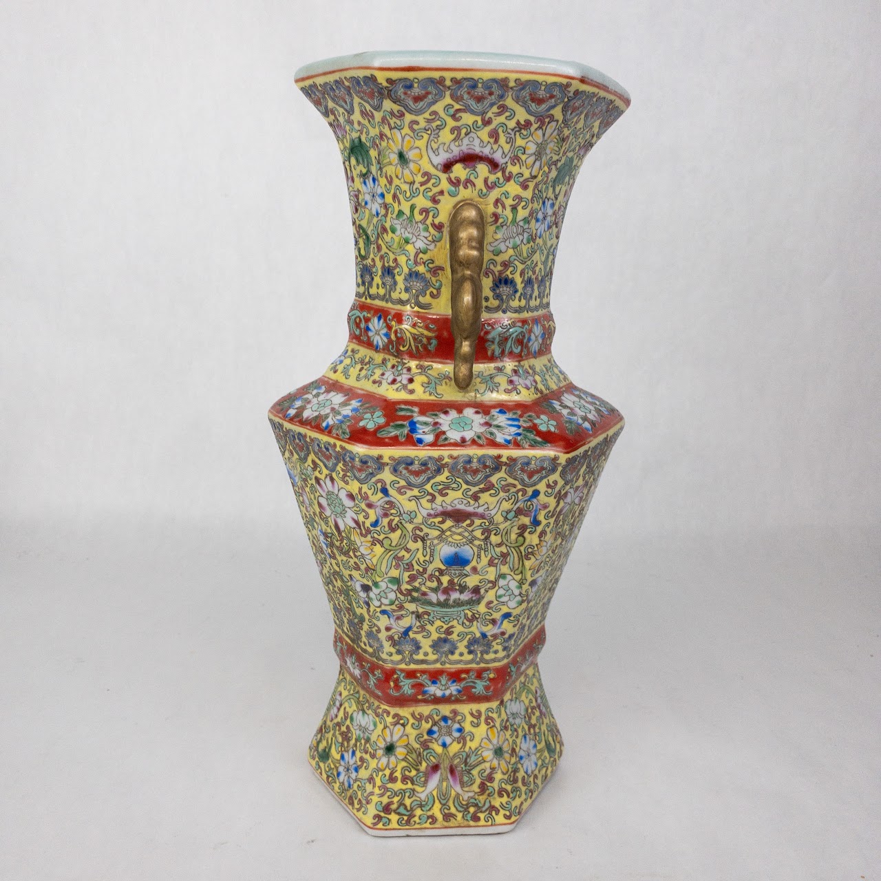 Hexagonal Chinoiseries Decorative Vase