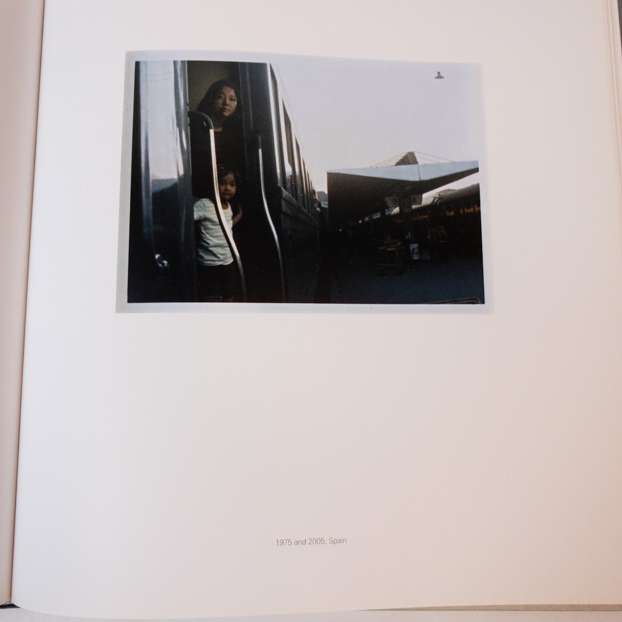 Chino Otsuka: 'PHOTO ALBUM' Book
