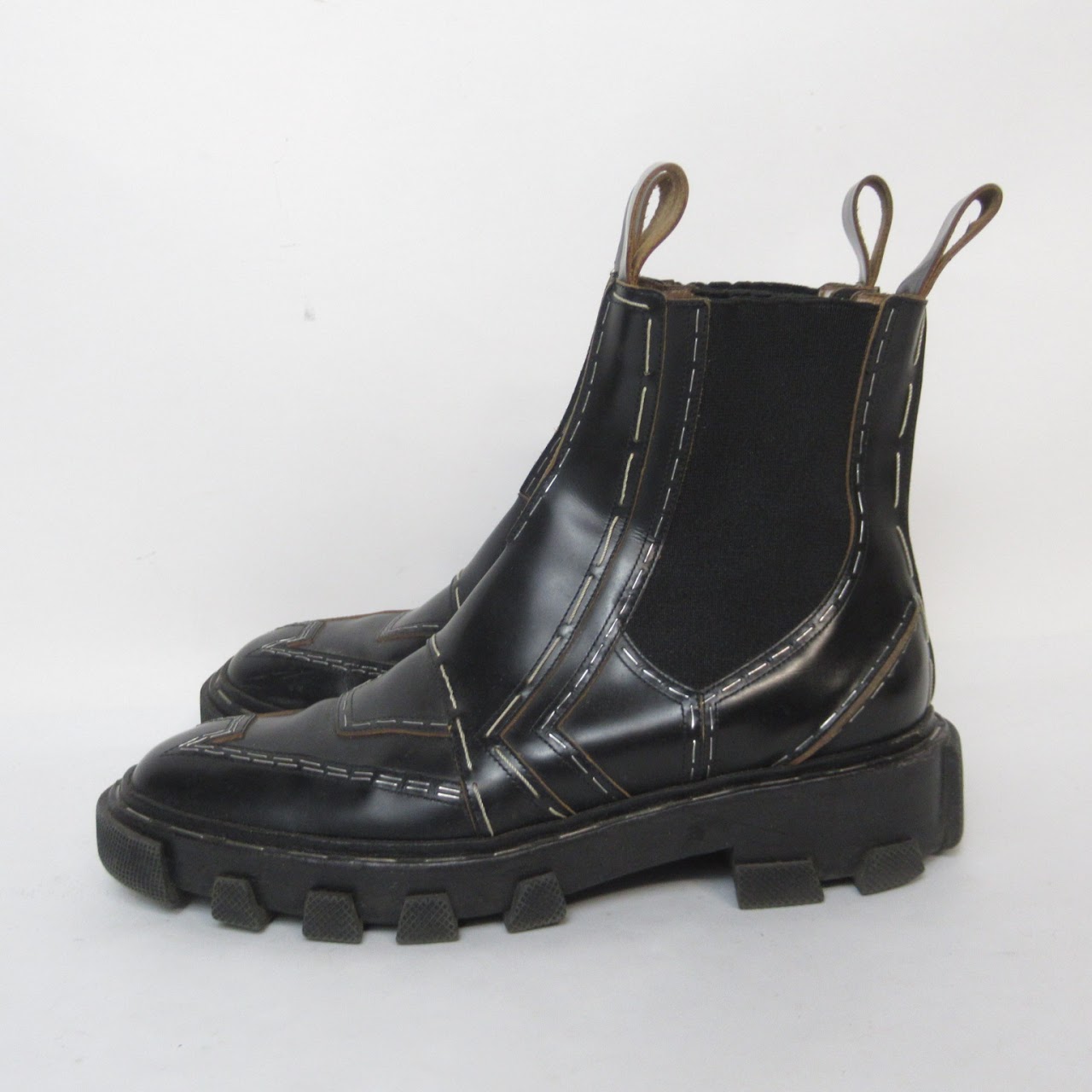 Balenciaga Lug Sole Chelsea Boots