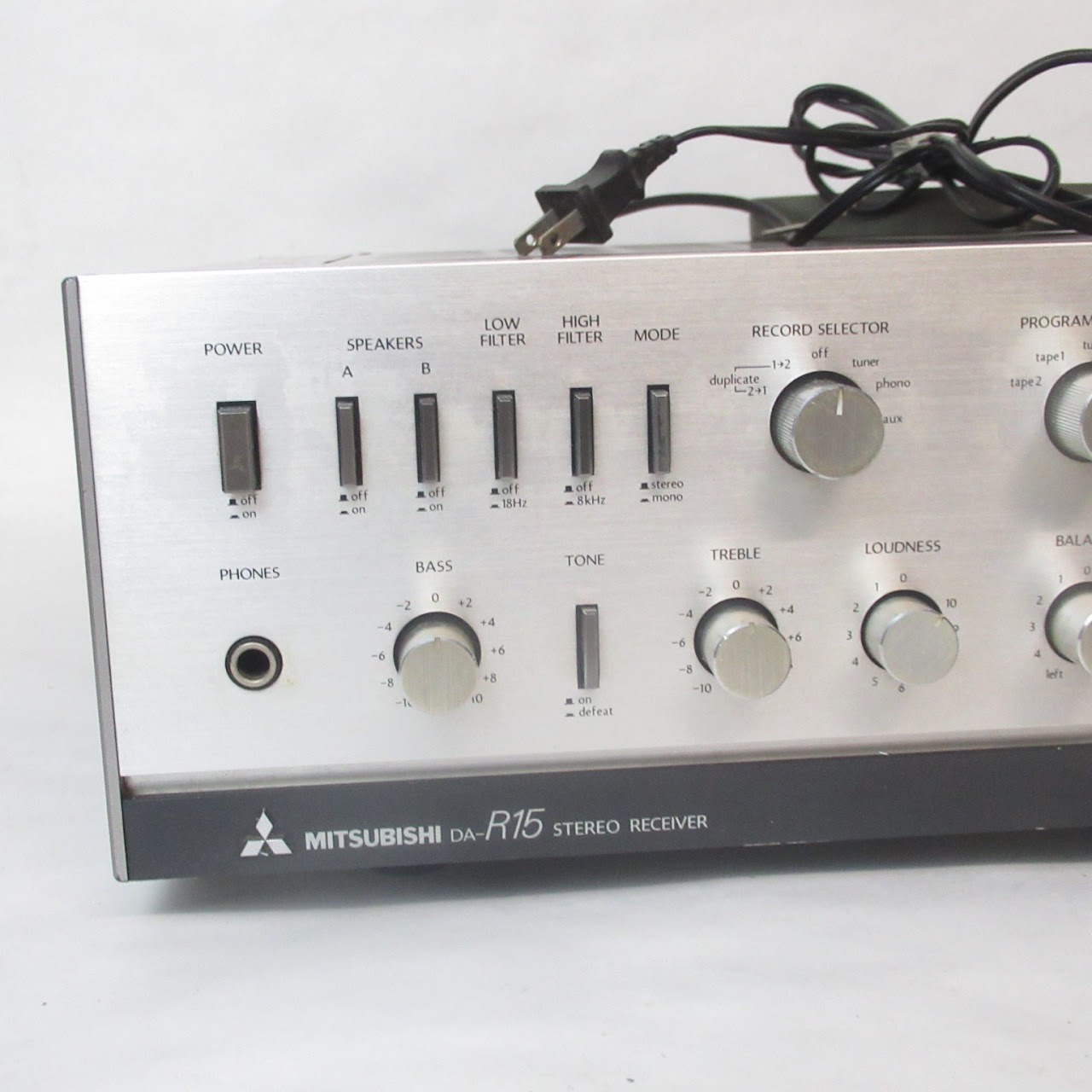 Mitsubishi DA-R15 Vintage Stereo Receiver with DP-6 Turntable