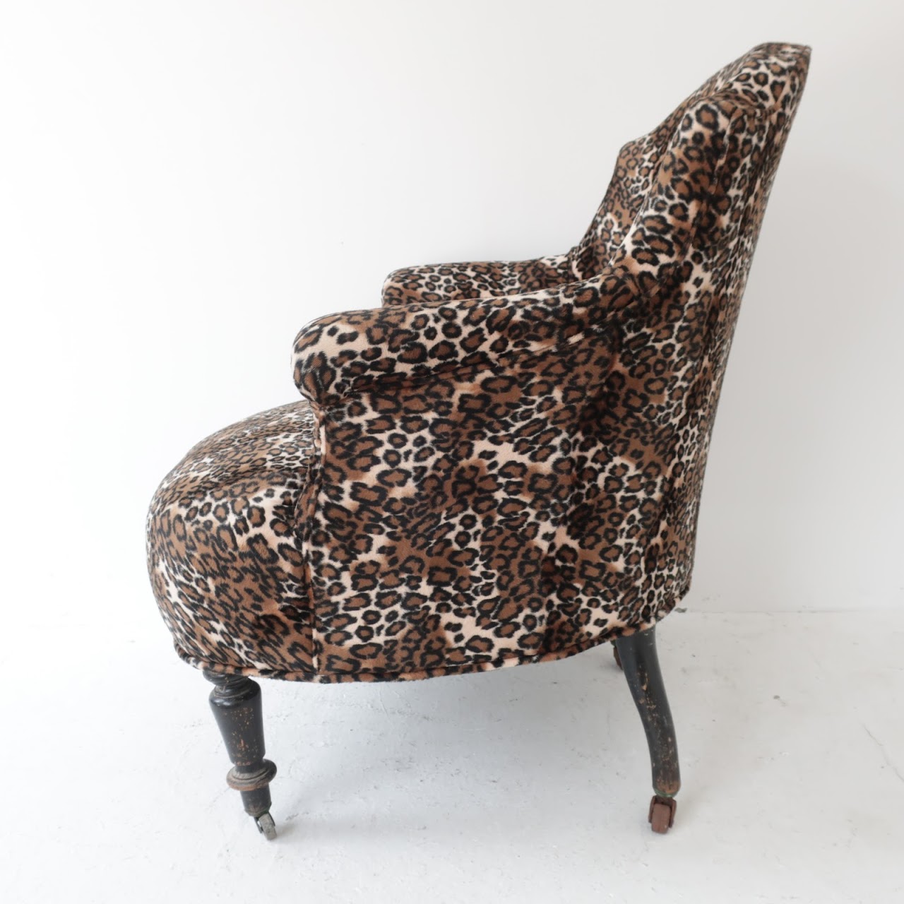 Vintage Tufted Leopard Chair