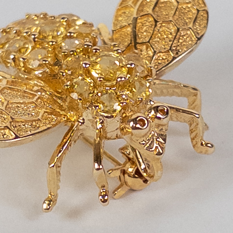 14K Gold & Yellow Stone Bee Brooch