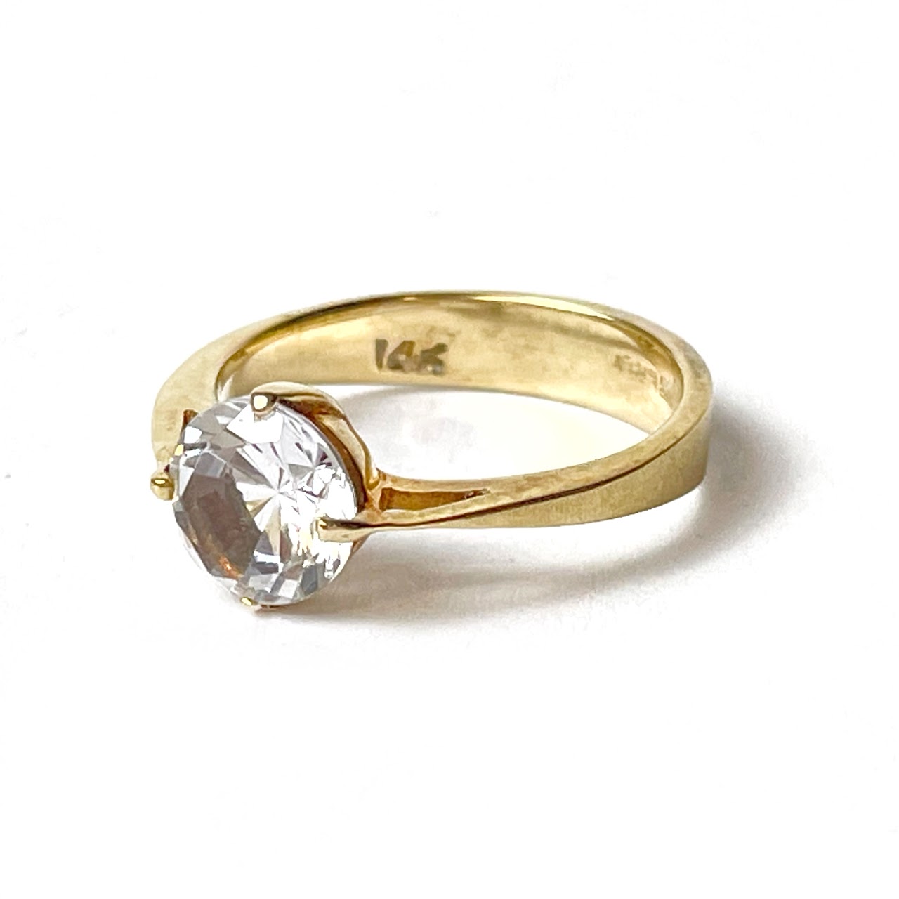 14K Gold and Clear Stone Ring