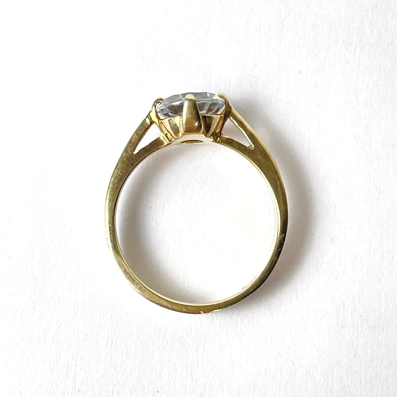 14K Gold and Clear Stone Ring