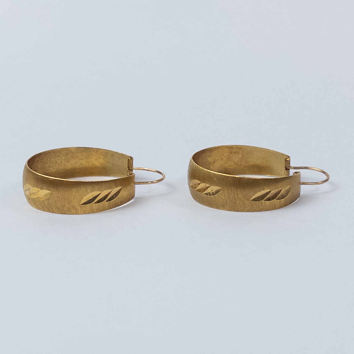 18K Gold Satin Finish Hoop Earrings