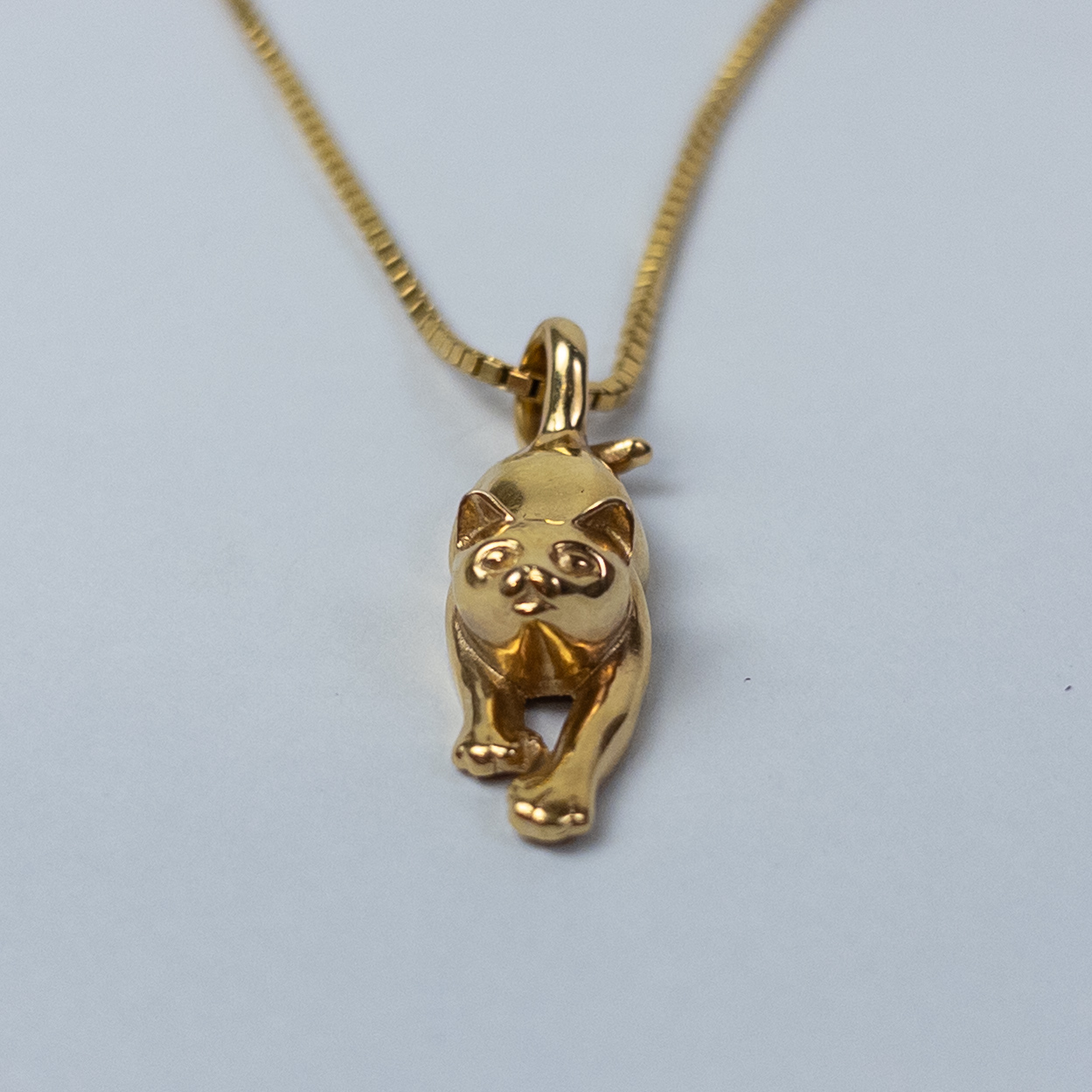 14K Gold  Stretching Cat Pendant Necklace